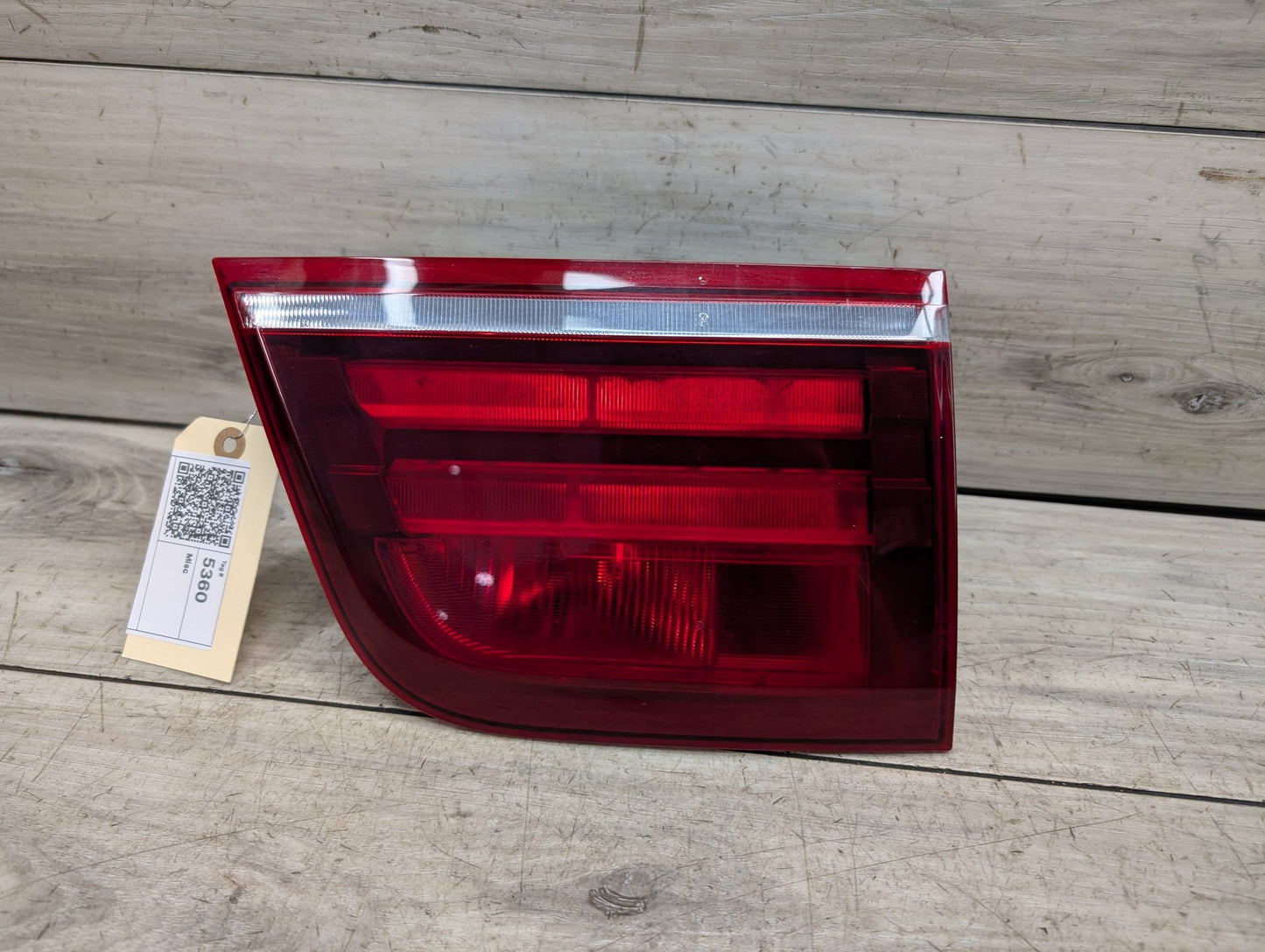 2007-2013 BMW X5 E70 Rear Right Passenger Inner Tail Light 7227794
