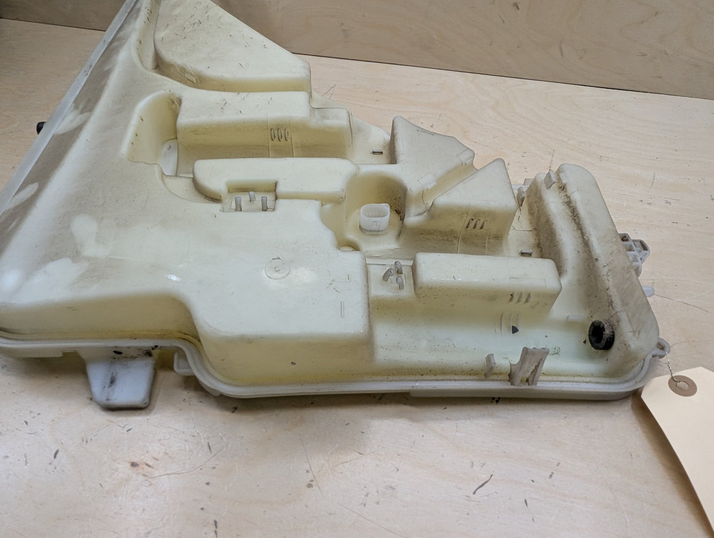 2012-2018 BMW 335i F30 Windshield Reservoir Tank Assembly 7241664