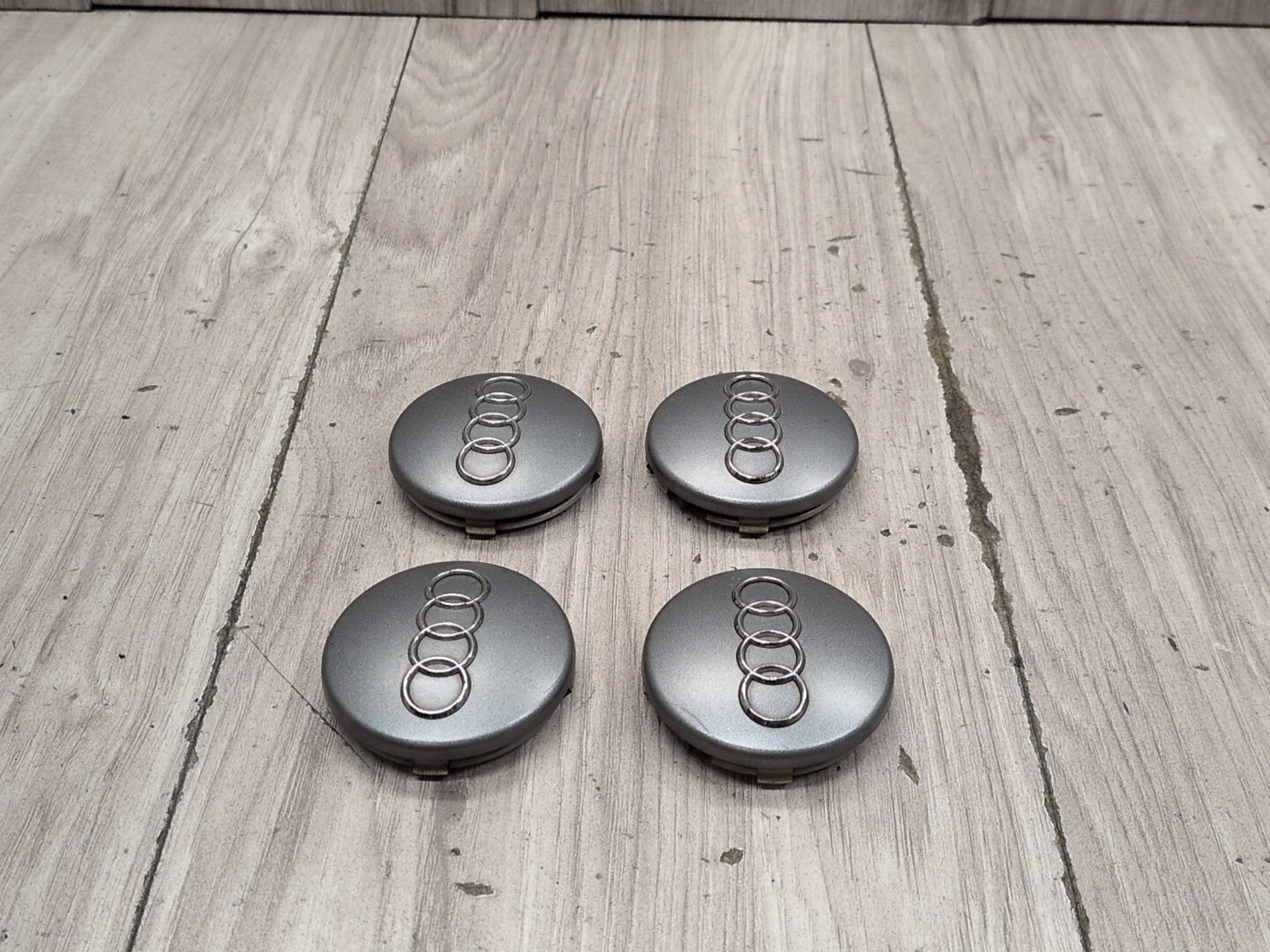 2015-2018 Audi Q3 8U - Wheel Rim Hub Center Cap SET PN: 4B0601170