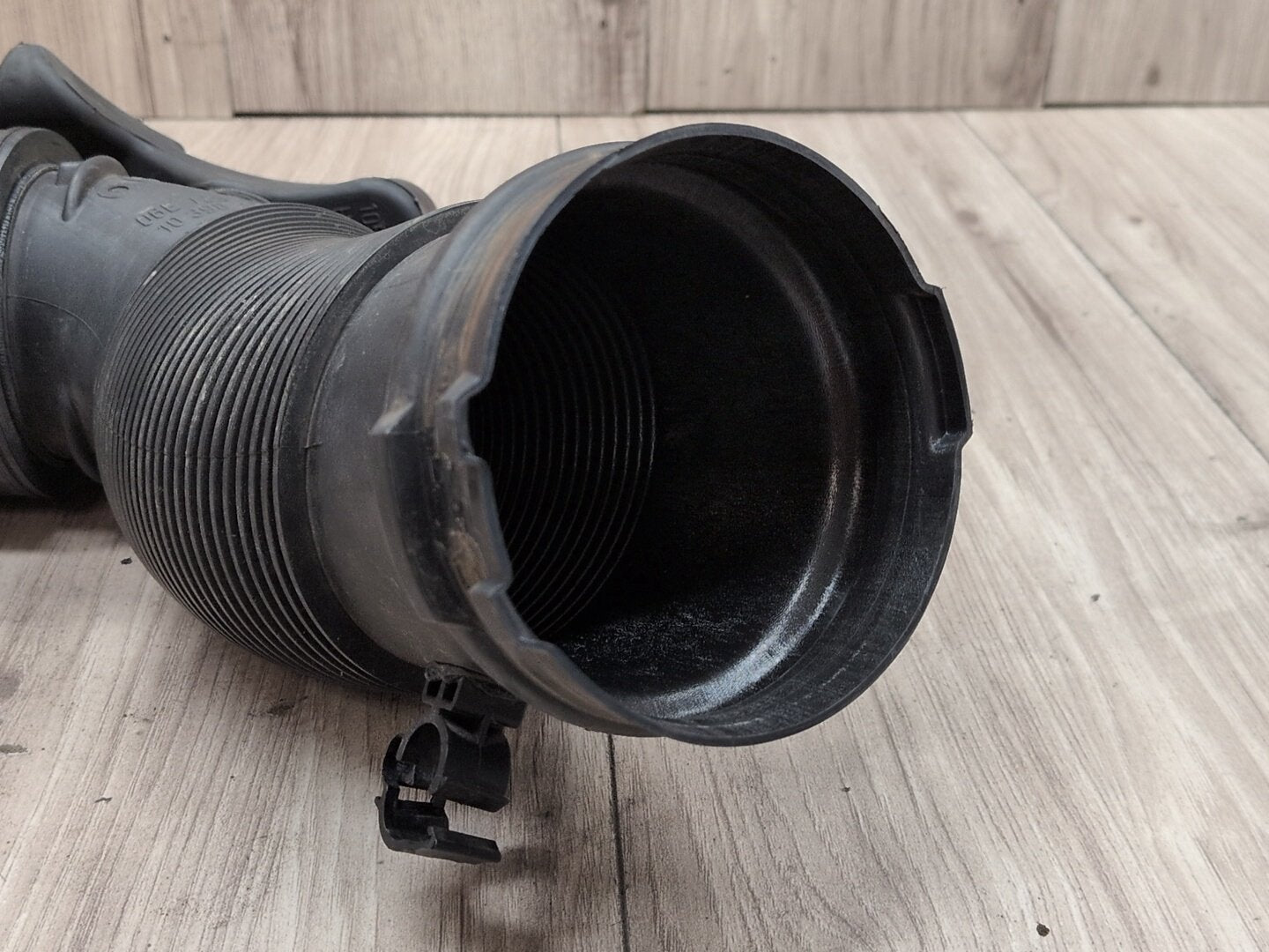 2013 - 2017 Audi S5 8T Engine Motor Turbo Charger Tube Pipe 06E129629Q CTUB