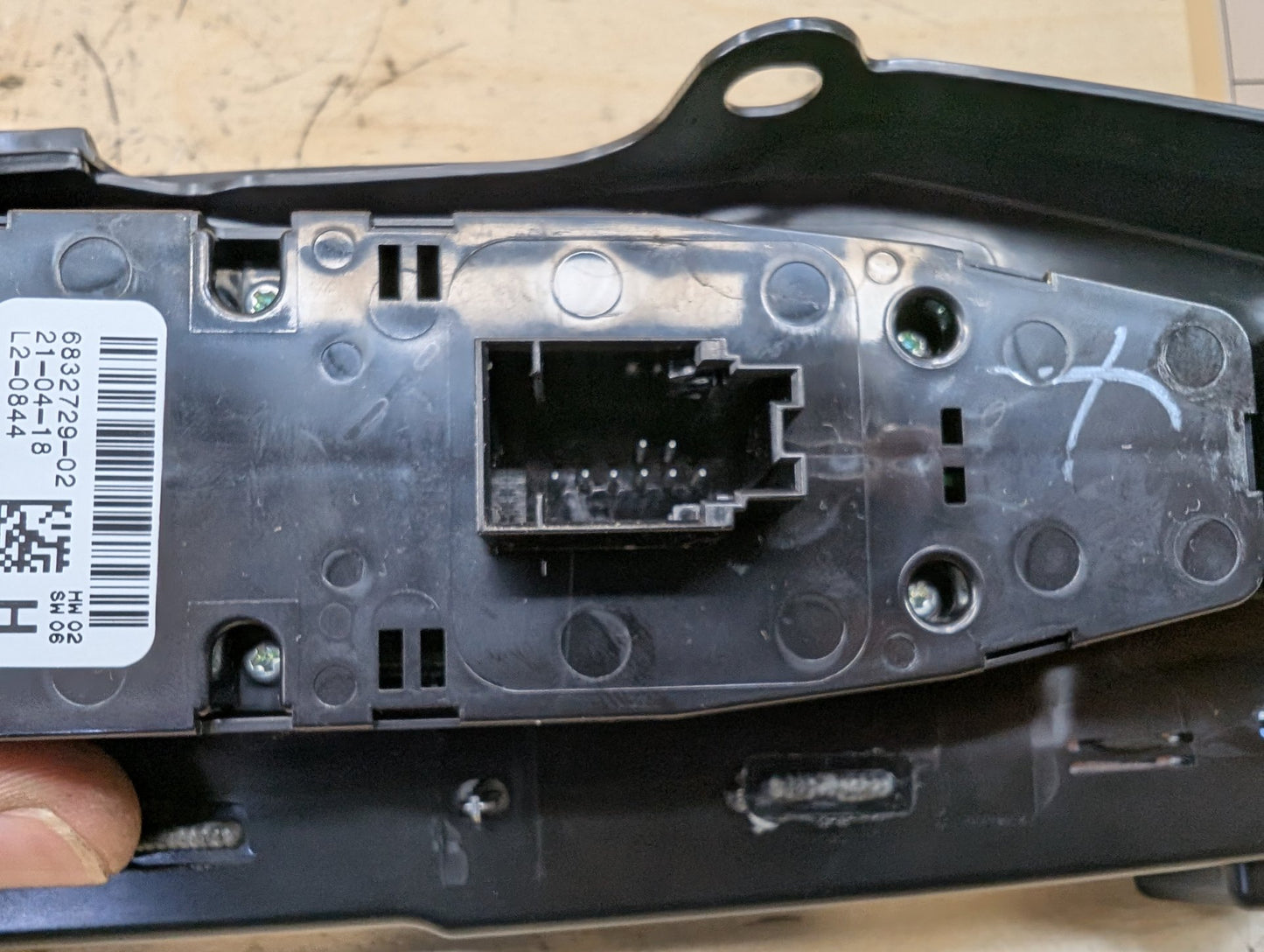 2018-2024 BMW X3 G01 Front Left Driver Door Master Window Switch 6832729