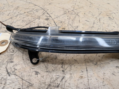 2010-2017 BMW 535i GT xDrive F07 Front Right Passenger Turn Signal Light Indicator 7308536 OEM