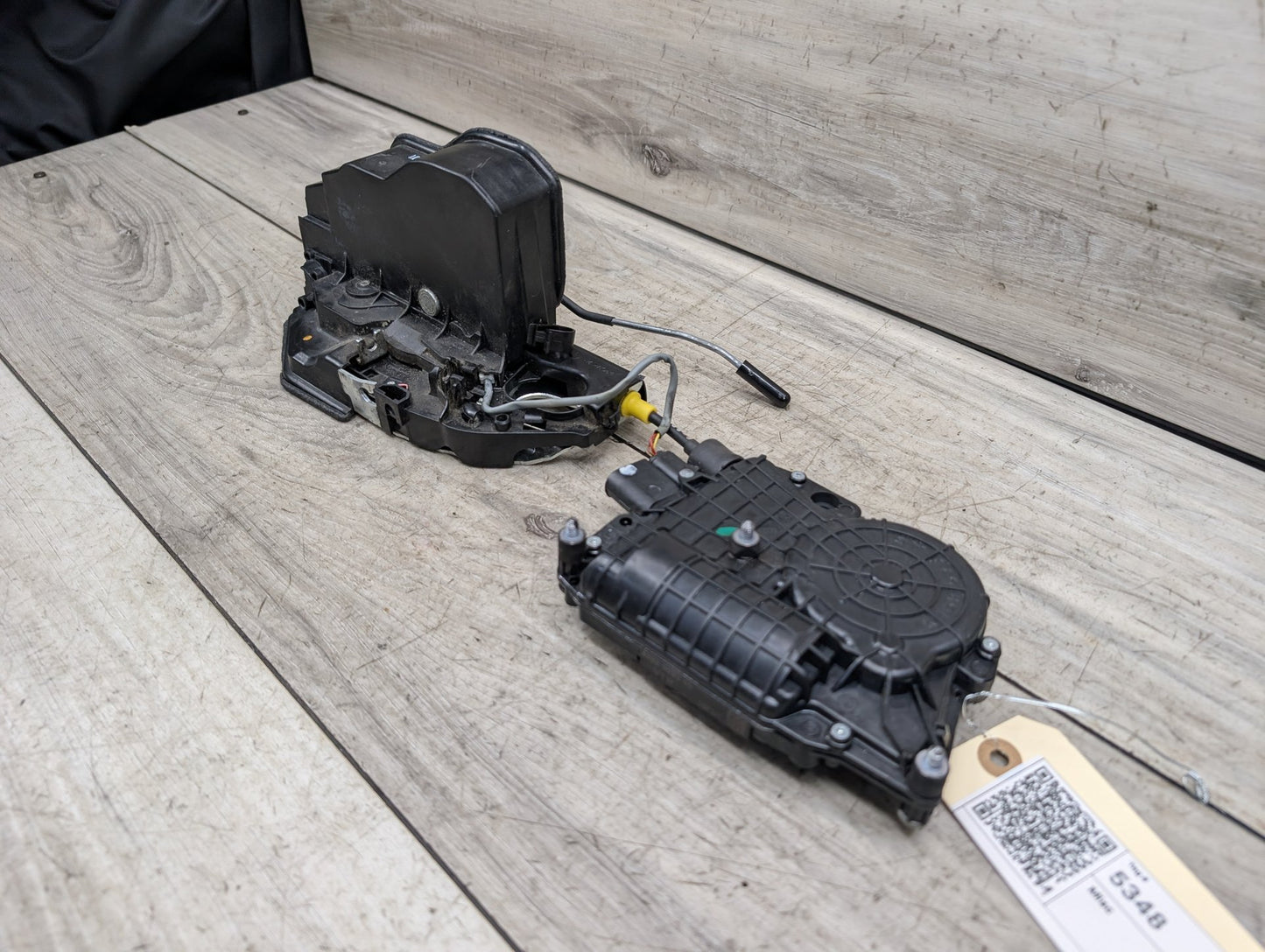 2007-2013 BMW X5 E70 Front Right Passenger Door Latch Lock Actuator w/ Soft Close 7315022