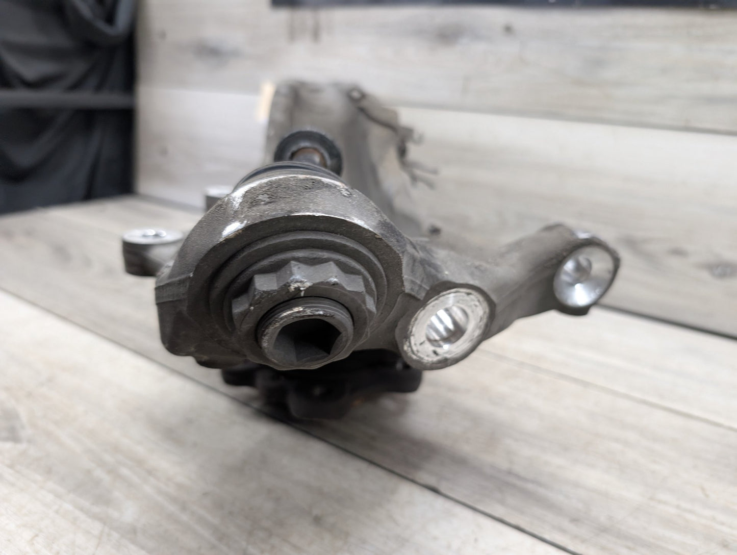 OEM BMW G30 530 540 M550 AWD Front Left Driver Hub Spindle Knuckle Wheel Bearing