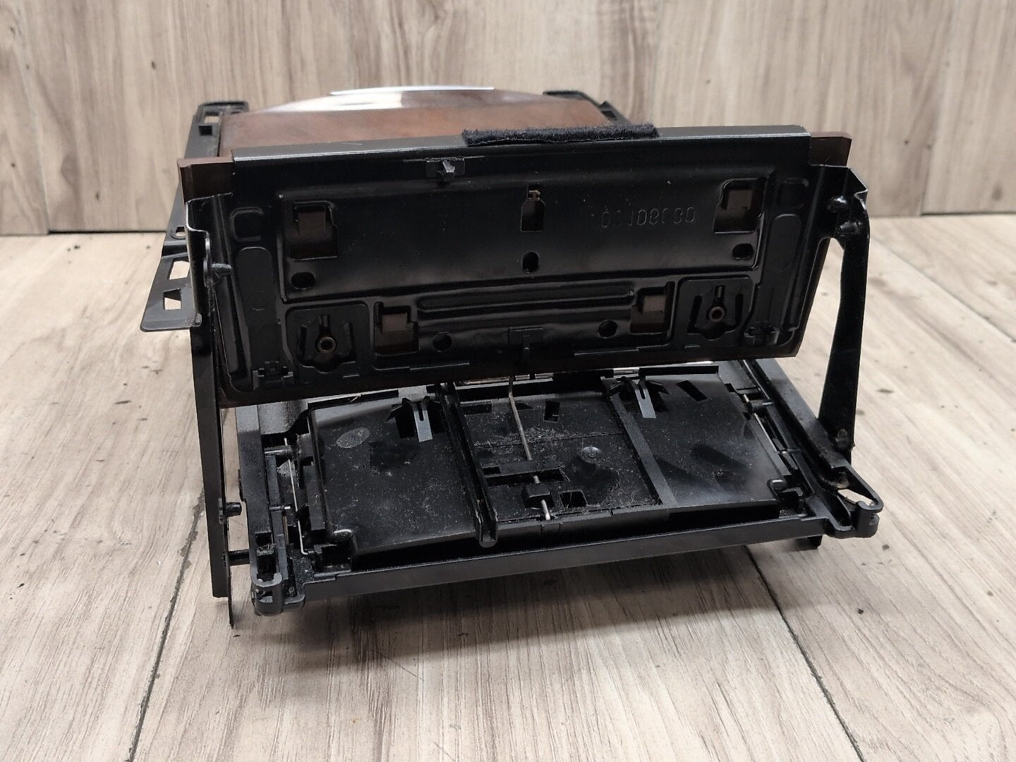 09-12 Mercedes E550 W212 Center Console Ashtray Ash Tray Cup Holder Compartment