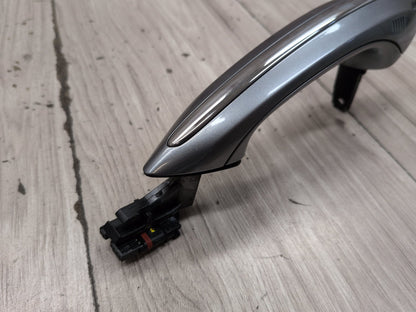 2011-2016 BMW M5 F10 Front Left Door Handle w/ Comfort Access 7305284 OEM