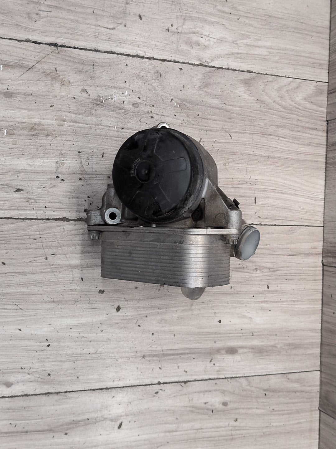 10-17 OEM BMW F01 F07 F10 F12 F25 X3 X4 N55 Engine Oil Filter Housing COOLER