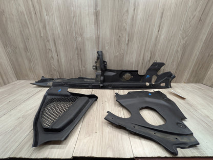 2018-2024 BMW X3 G01 Front Right Passenger Fender Brackets SET 7397492