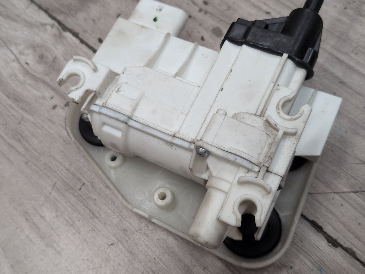 2015-2018 BMW X5 F85 Front Left Driver Door Latch Lock Actuator w/ Soft Close 7281945 OEM