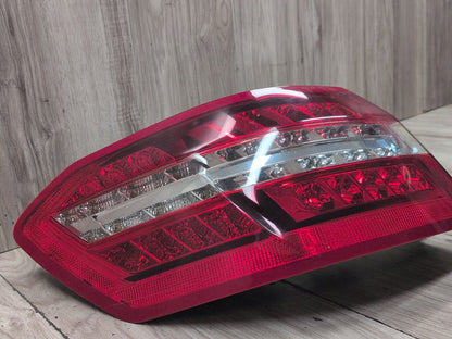 2009-2012 Mercedes-Benz E550 W212 Rear Left Driver Outer Tail Light A2129060758