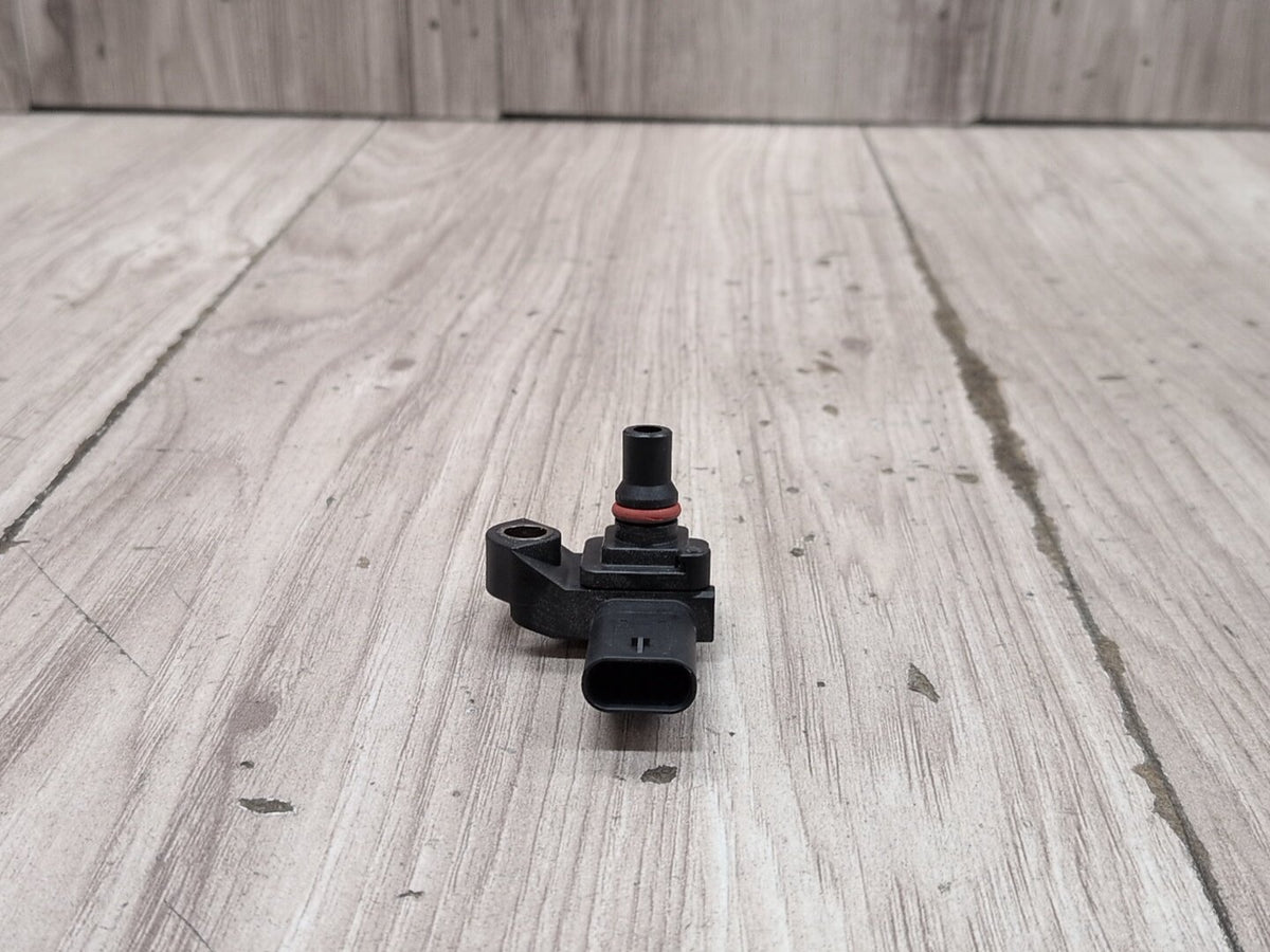 2019-2026 BMW M340i G20 Manifold Absolute Pressure (MAP) Sensor 8637900 OEM