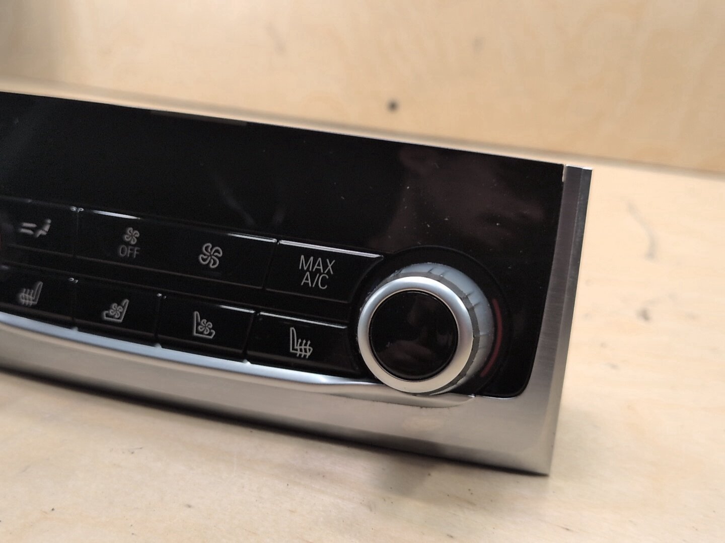 2016-2022 BMW 750i G12 Rear AC Heater Climate Control Switch 9399335