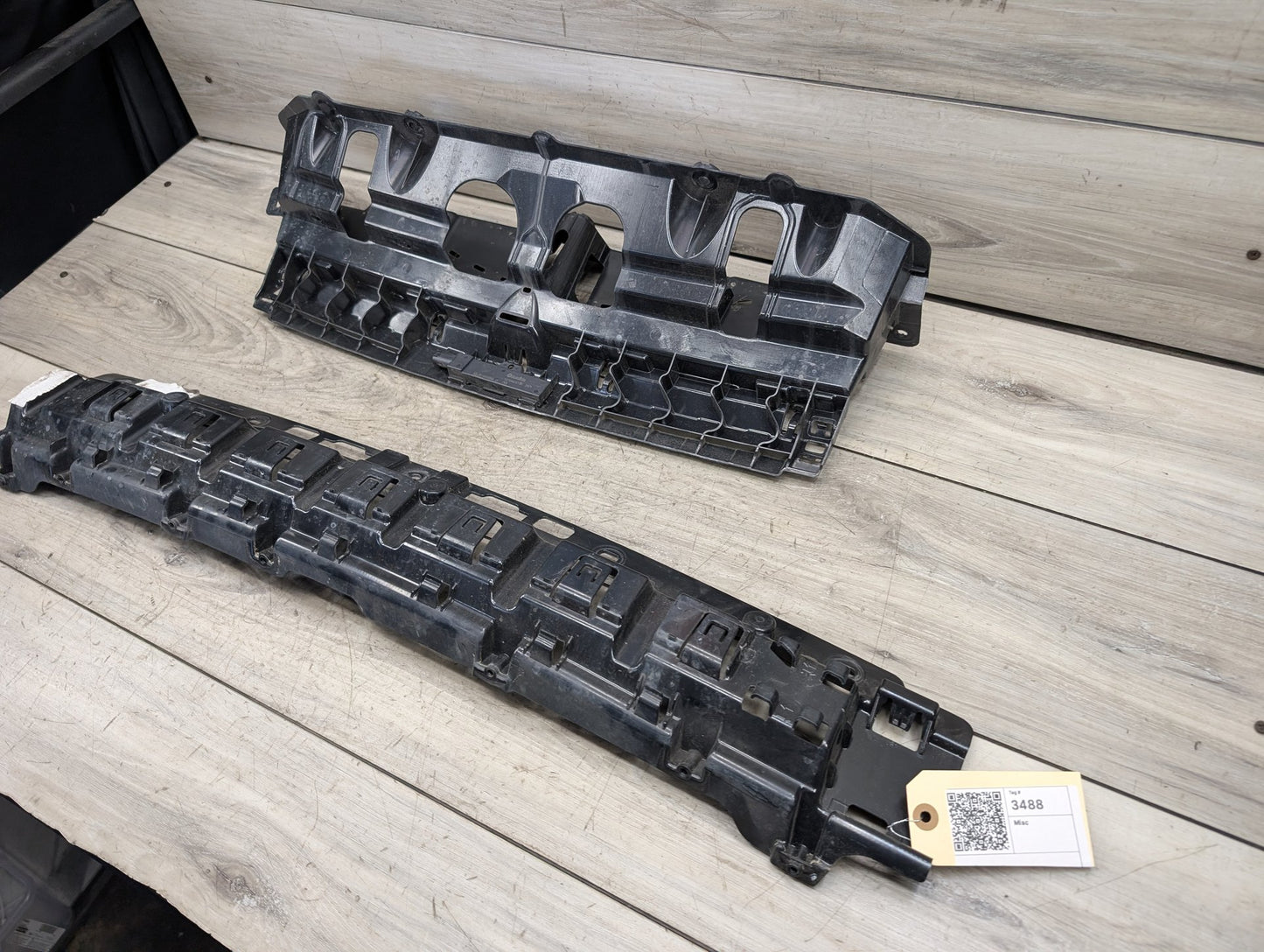2019-2026 BMW X5 G05 Rear Center Middle Bumper Guide Support Brackets SET 7420650