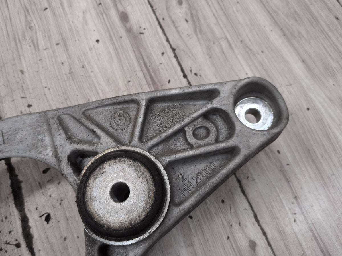 12-19 OEM BMW M6 F06 F12 F13 M5 F10 Rear Differential Adapter Bracket