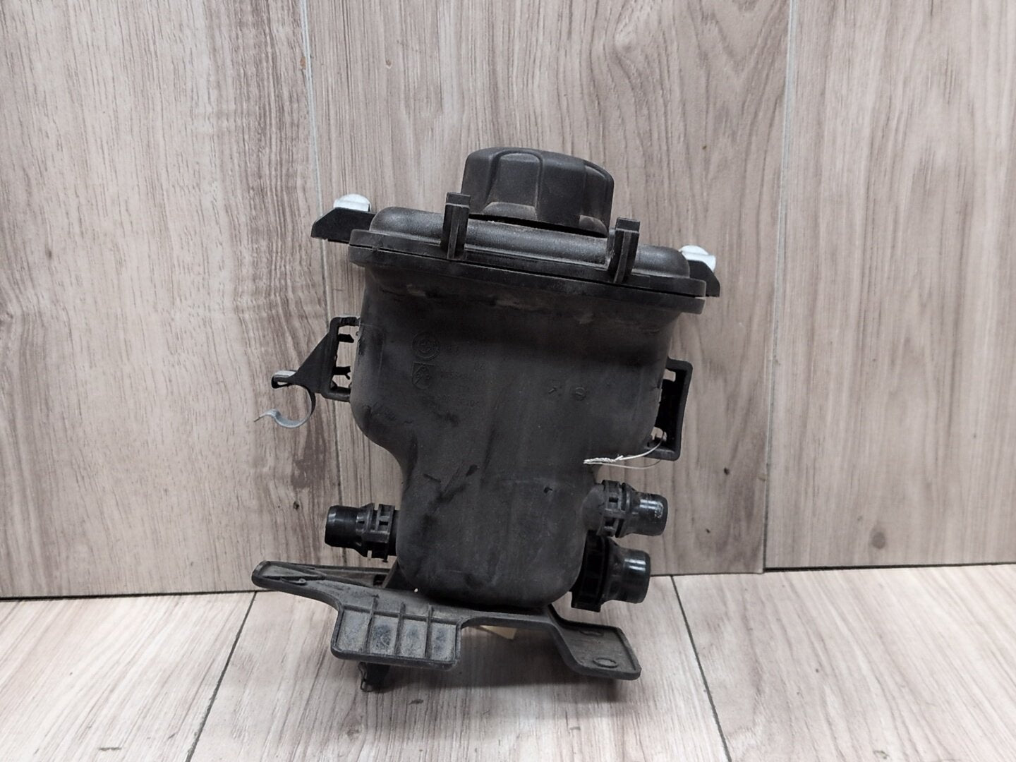 2019 - 2026 BMW X5 G05 Coolant Expansion Tank Reservoir 8610658 N63B44M3