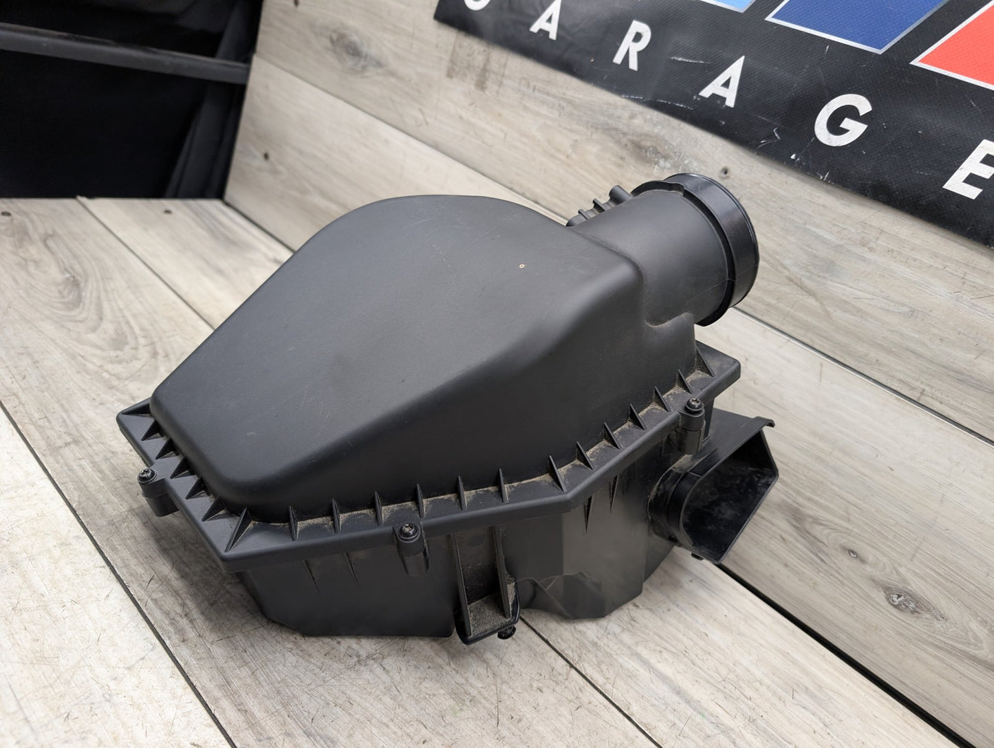 OEM BMW G05 G12 G30 540 740 Air Box Filter Cleaner Intake Resonator Muffler B58