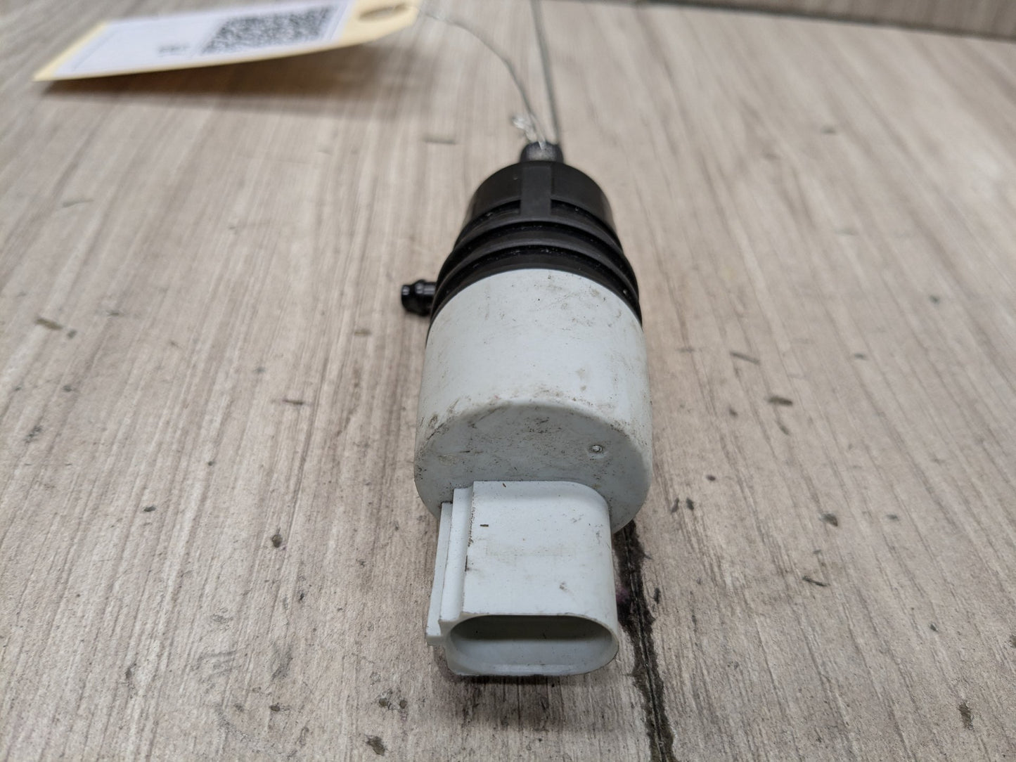 OEM BMW G20 G22 G26 G30 Windshield Washer Pump