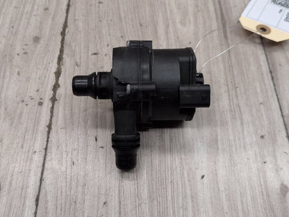 2019 - 2026 BMW X5 G05 Engine Motor Cooling Auxiliary Water Pump 8486849 N63B44M3