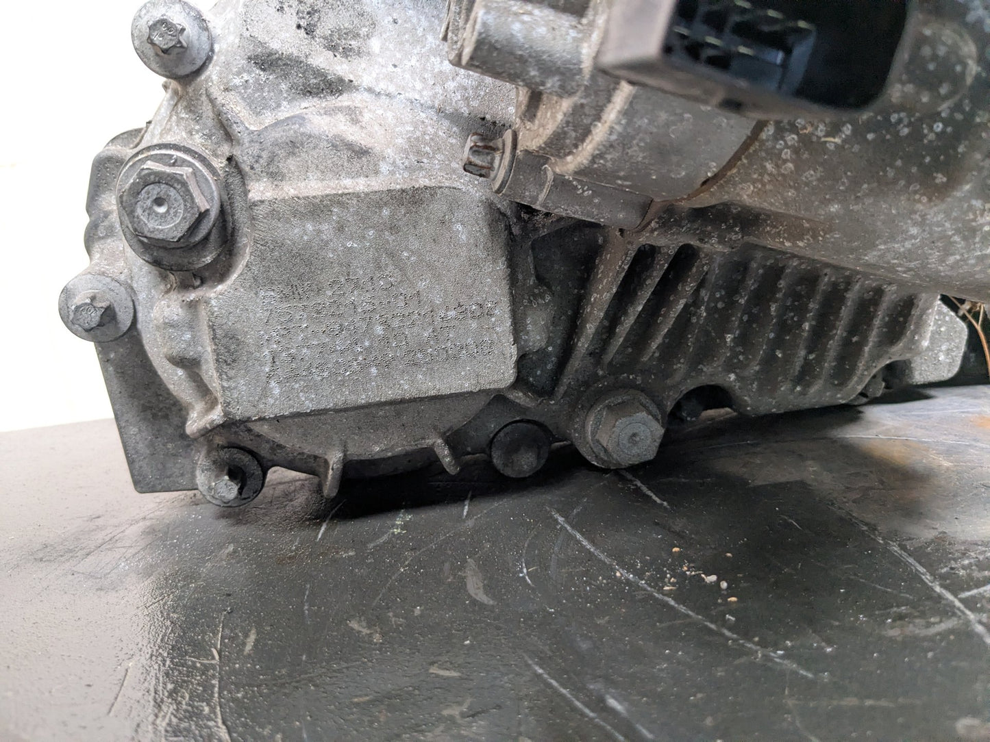 2008 BMW X3 E83 N52B30O1 Transmission Transfer Case 7573215 ATC400