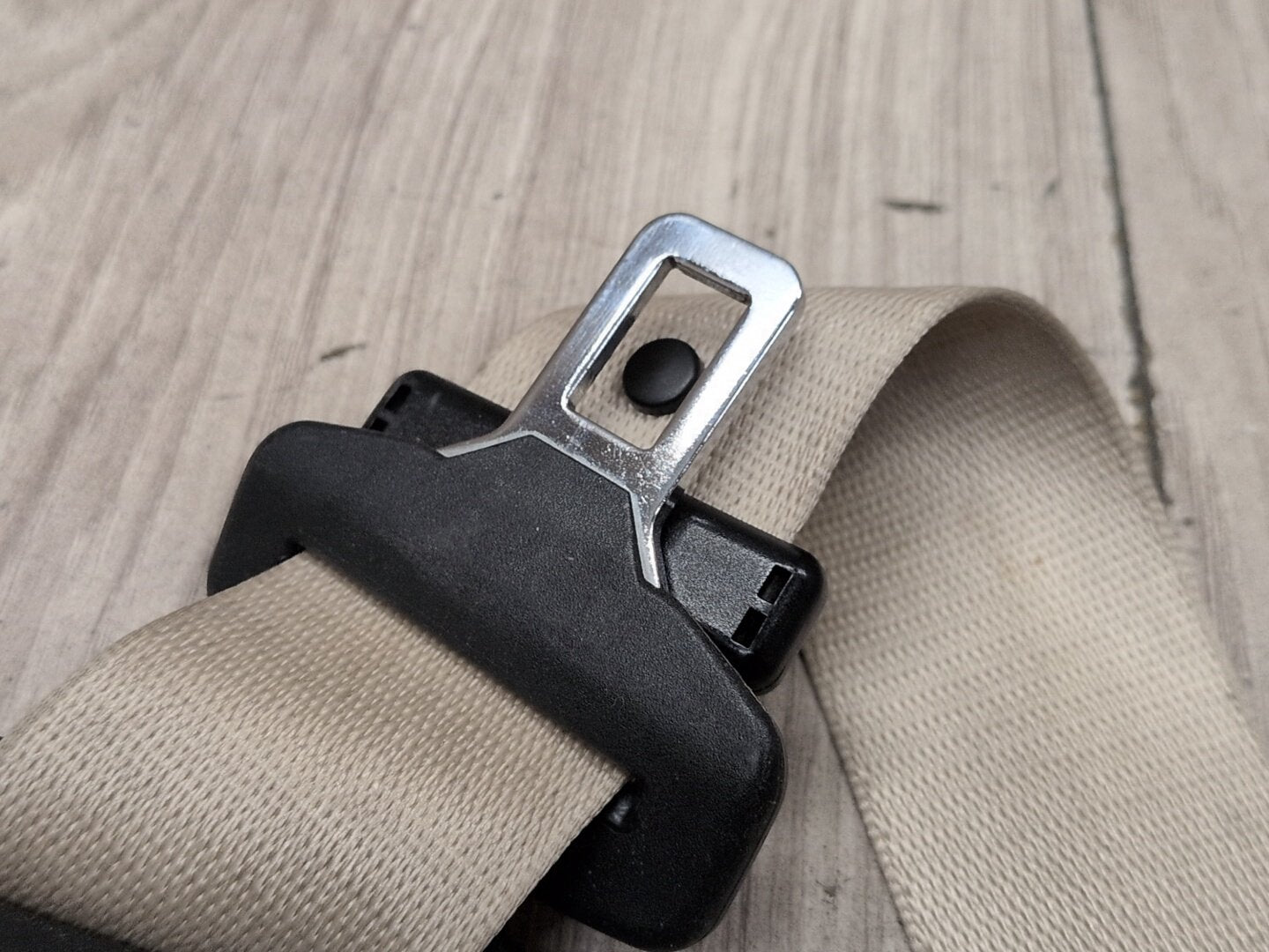 2019-2026 BMW 330i G20 Front Right Passenger Seatbelt Seat Belt Retractor 7496306