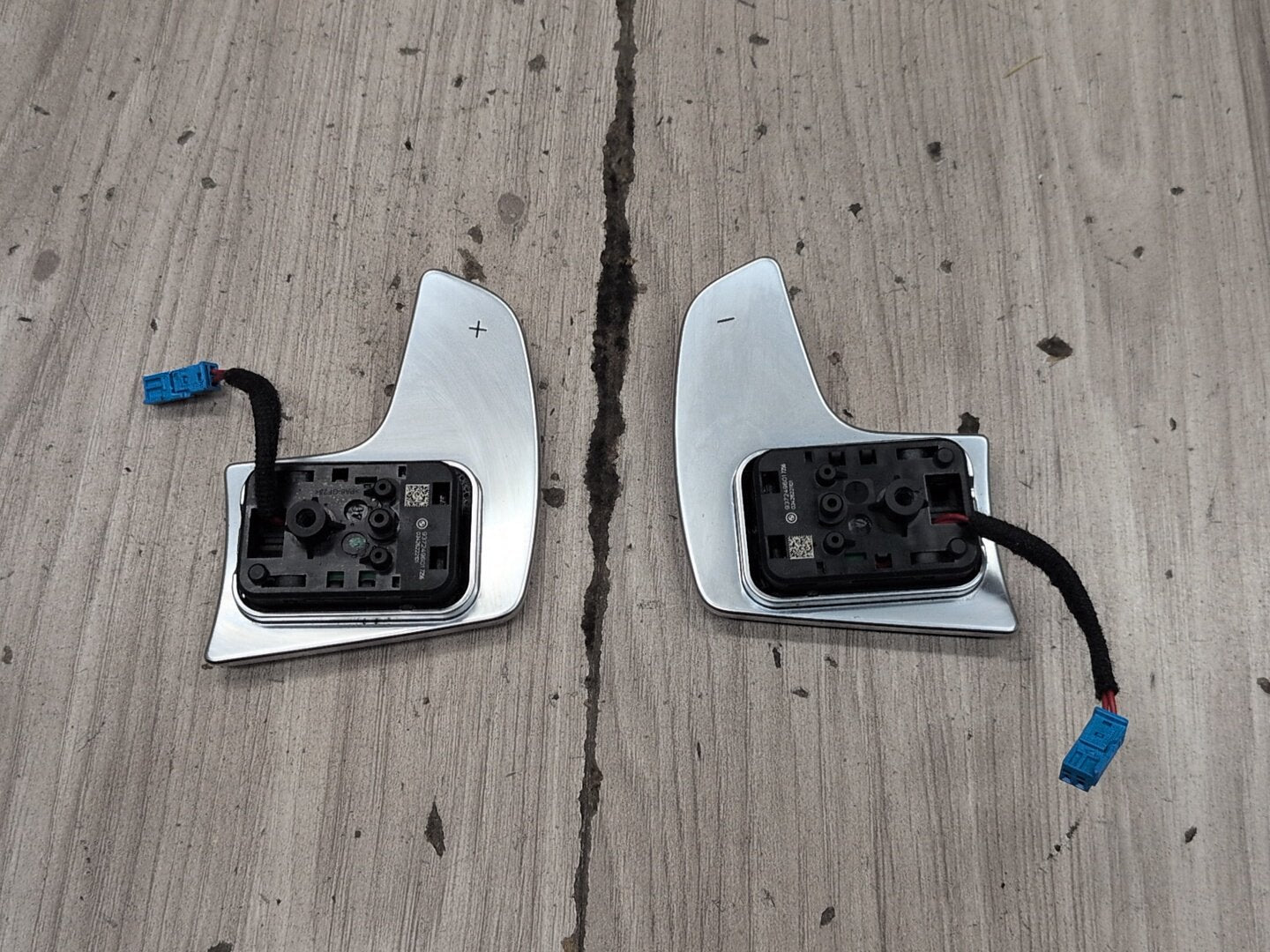2016-2022 BMW 750i G12 Left Right Steering Wheel Paddle Shifter SET 9372496 OEM