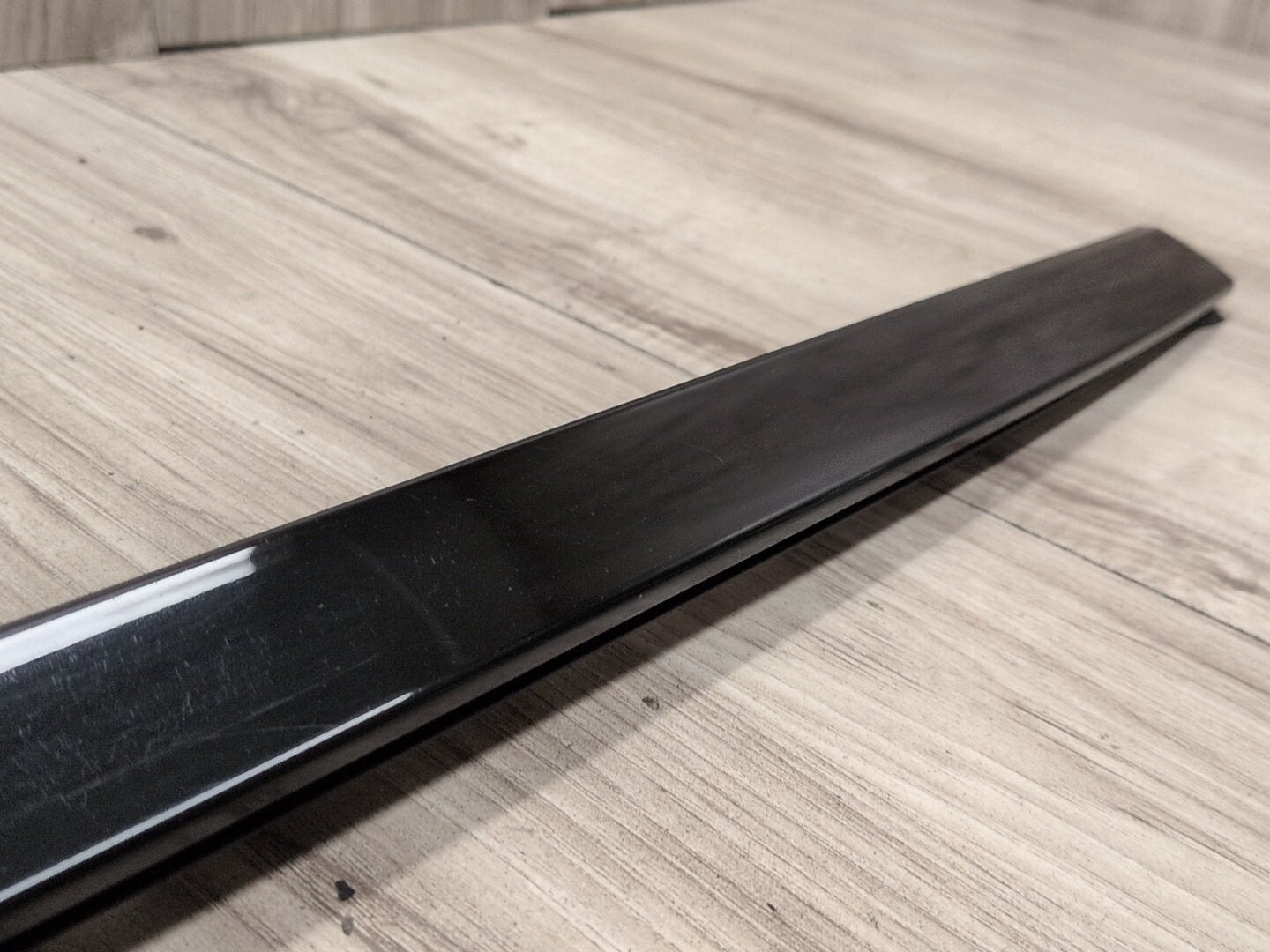 2019 - 2026 BMW X5 G05 Right Passenger Side Windshield Drip Molding Trim 7463528 N63B44M3