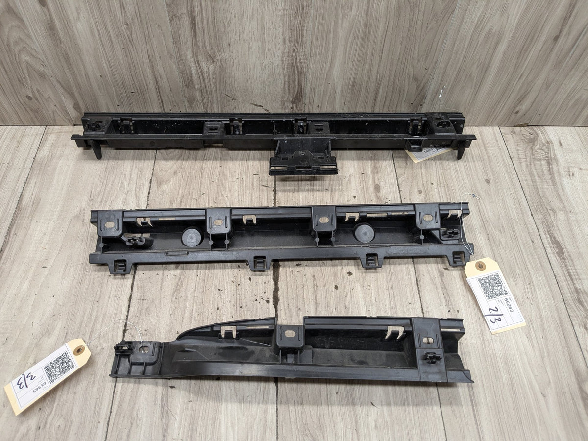 2022-2026 BMW 430i G26 Left Driver Side Rocker Panel Brackets SET 8737091 OEM