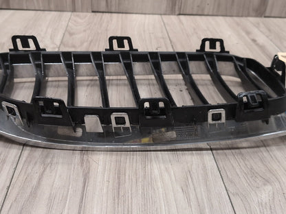 2014 - 2015 BMW 440i F36 Front Right Passenger Upper Bumper Cover Kidney Grille 7294817 B58B30M0