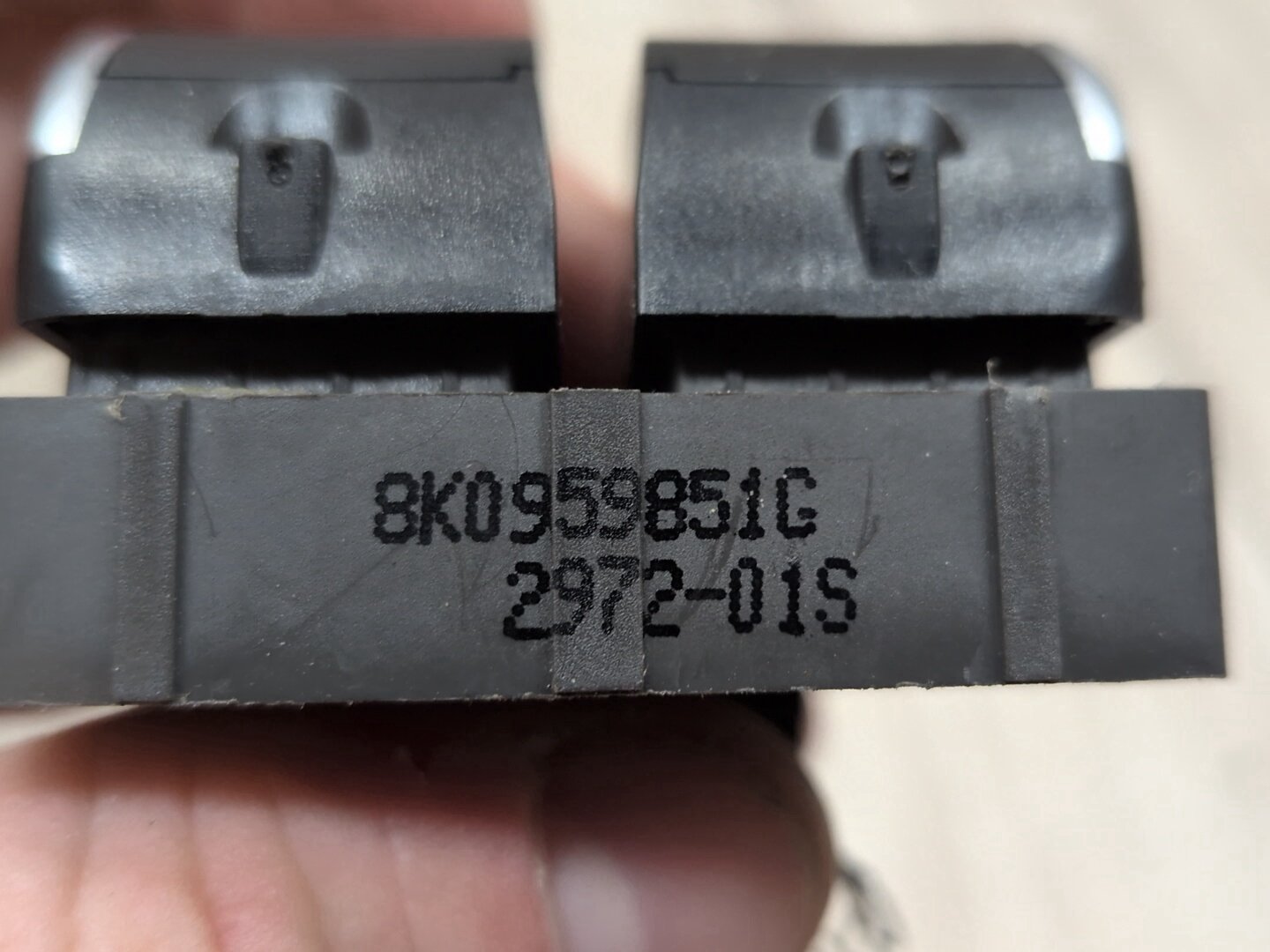 2008 - 2017 Audi S5 8T Front Left Driver Door Master Window Switch 8K0959851G
