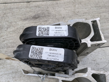 2019 - 2026 BMW 330i G20 Radiator Lower Mounting Brackets SET 7422234 B46B20O1