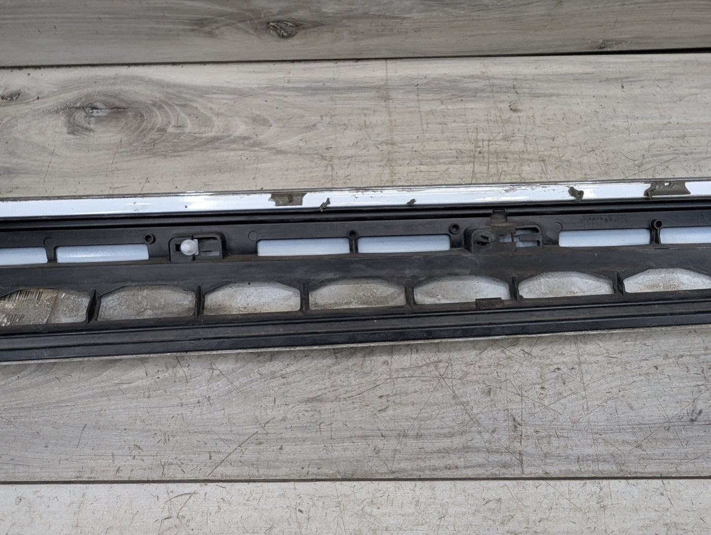 2009 - 2017 Audi Q5 8R Front Left Driver Exterior Door Trim Molding 8R0853959L EA888