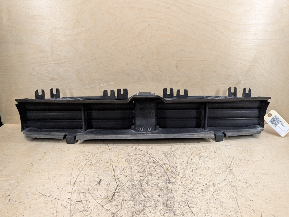 2019-2026 BMW 330i G20 Front Lower Radiator Air Flap Shutter 9465186 OEM