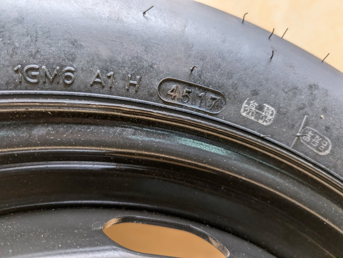 2015-2018 Audi Q3 8U 18x4 ET27.5 Emergency Spare Wheel Rim Tire 5N0601027E