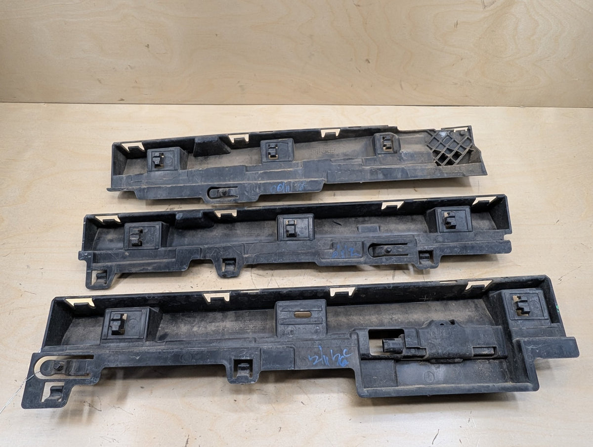 2012-2018 BMW 335i F30 Right Passenger Side Skirt Rocker Panel Brackets SET 7256920