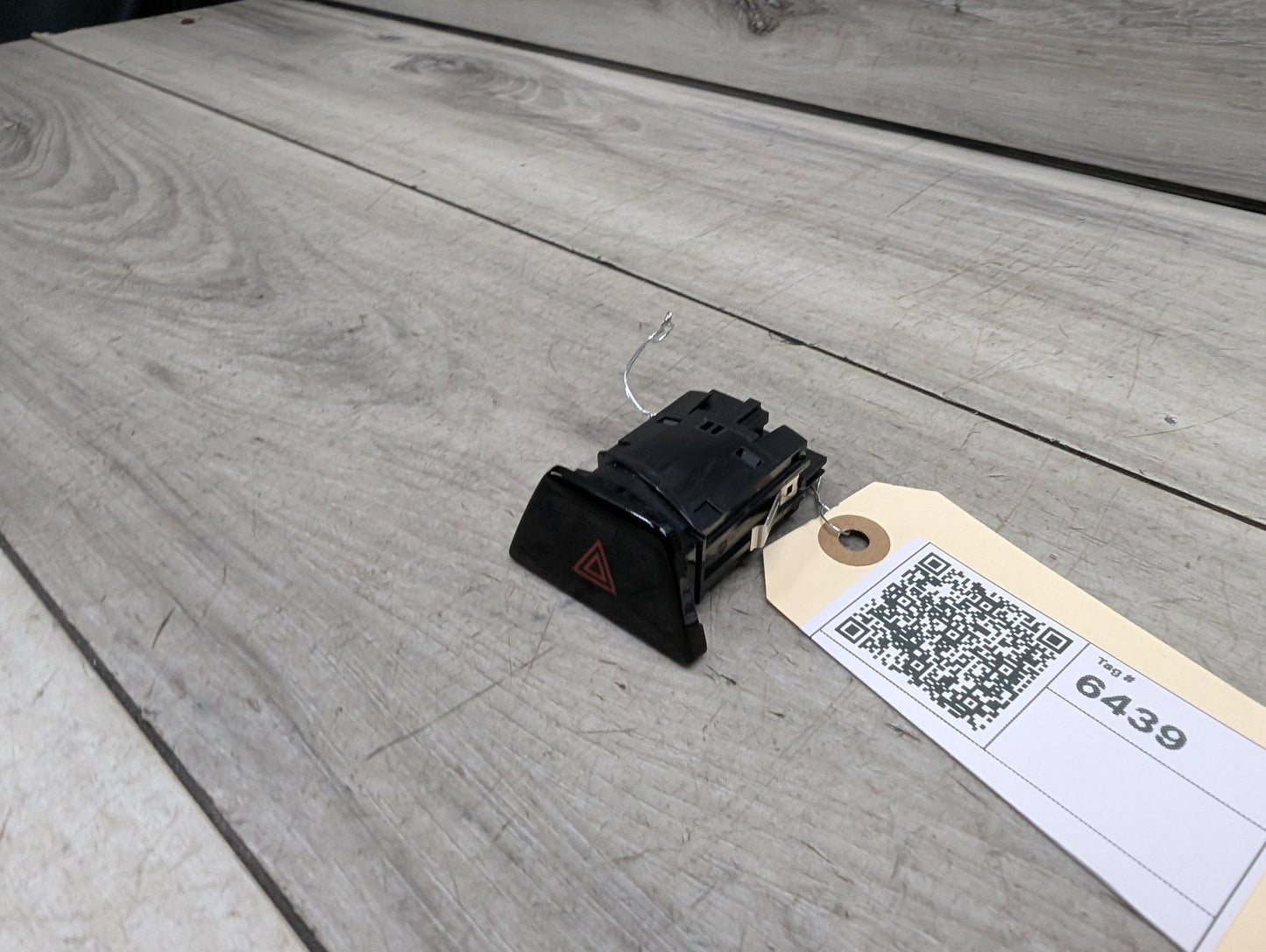 2017-2023 BMW 530i G30 Hazard Warning Switch 6993046