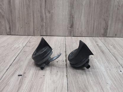 2004-2010 BMW M6 E64 Alarm Horns SET 7839346 OEM