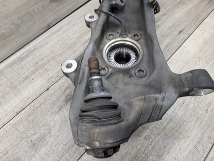 2017-2023 BMW 530i G30 Front Left Driver Spindle Knuckle w/ Bearing 6884385