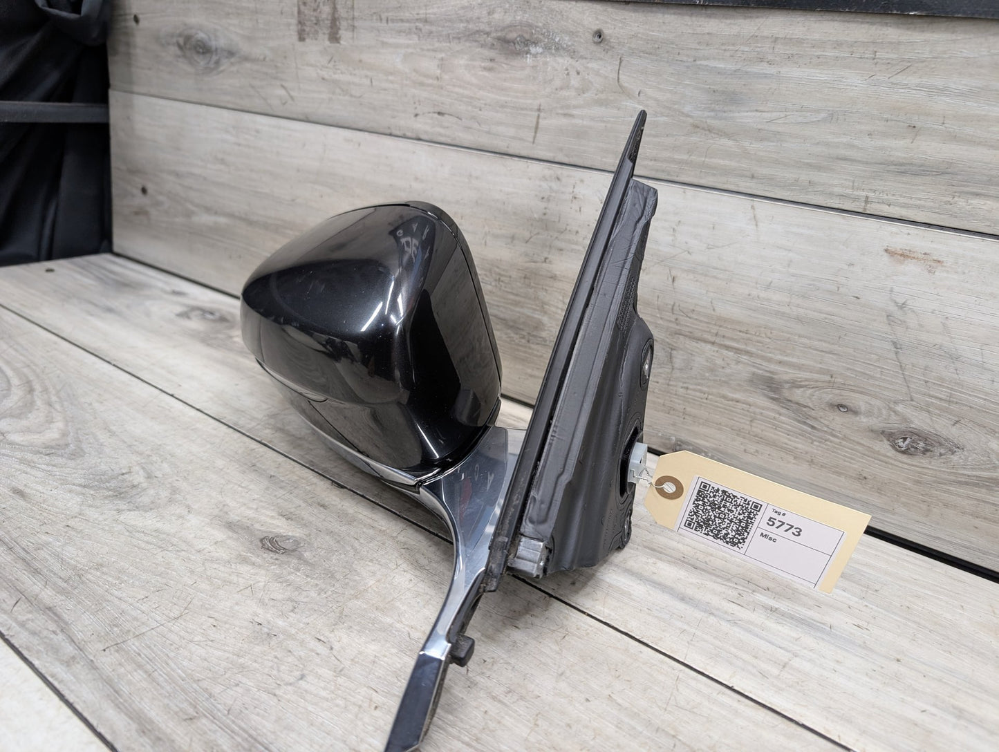 2016-2022 BMW 750Li G12 Front Right Passenger Side Mirror Assembly 7437154