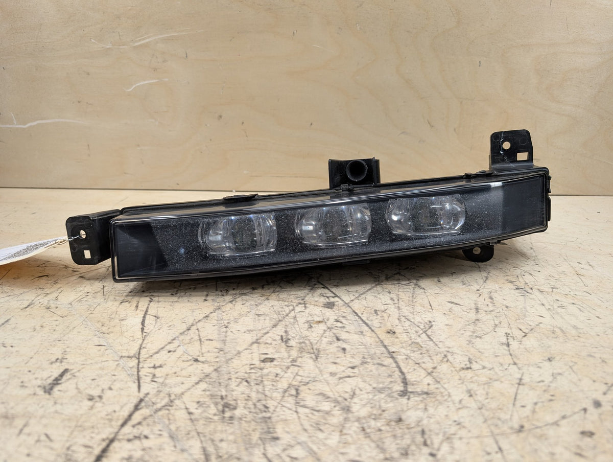16-19 OEM BMW G11 G12 740 750 M760 B7 Front Right Passenger Side LED Fog Light
