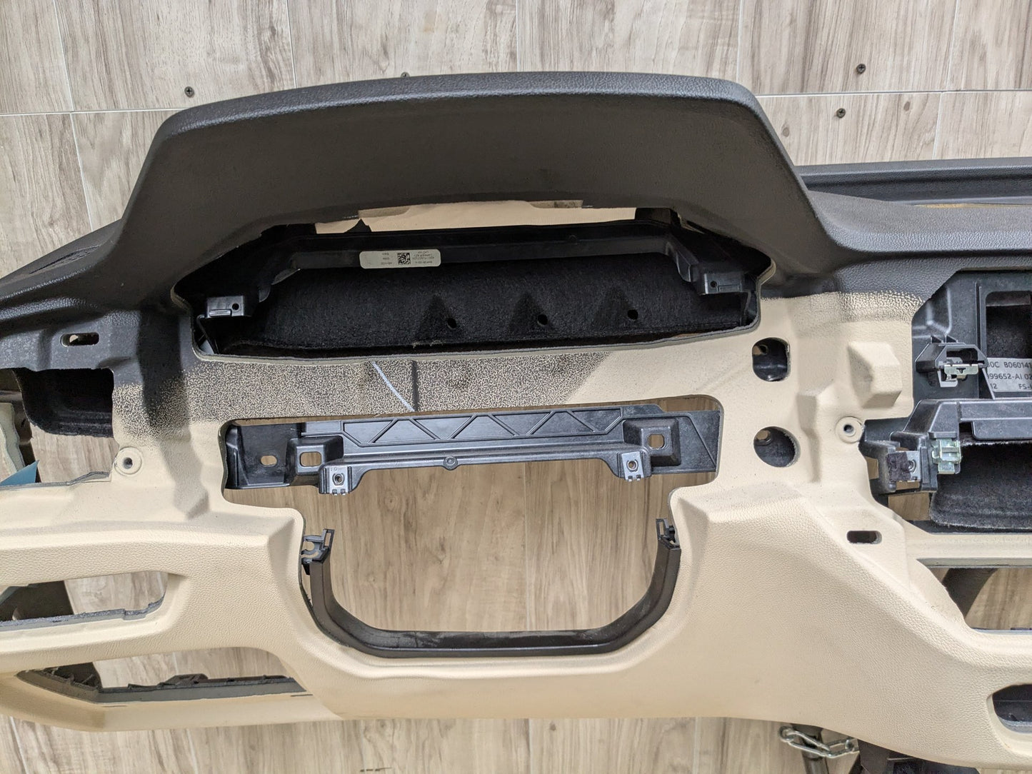 Pre-LCI OEM BMW G20 G22 G23 Dashboard Dash Board Panel BLACK/BEIGE 9476383