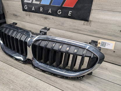 2019 - 2026 BMW 330i G20 Front Left Right Upper Bumper Cover Kidney Grilles SET 9465190 B46B20O1