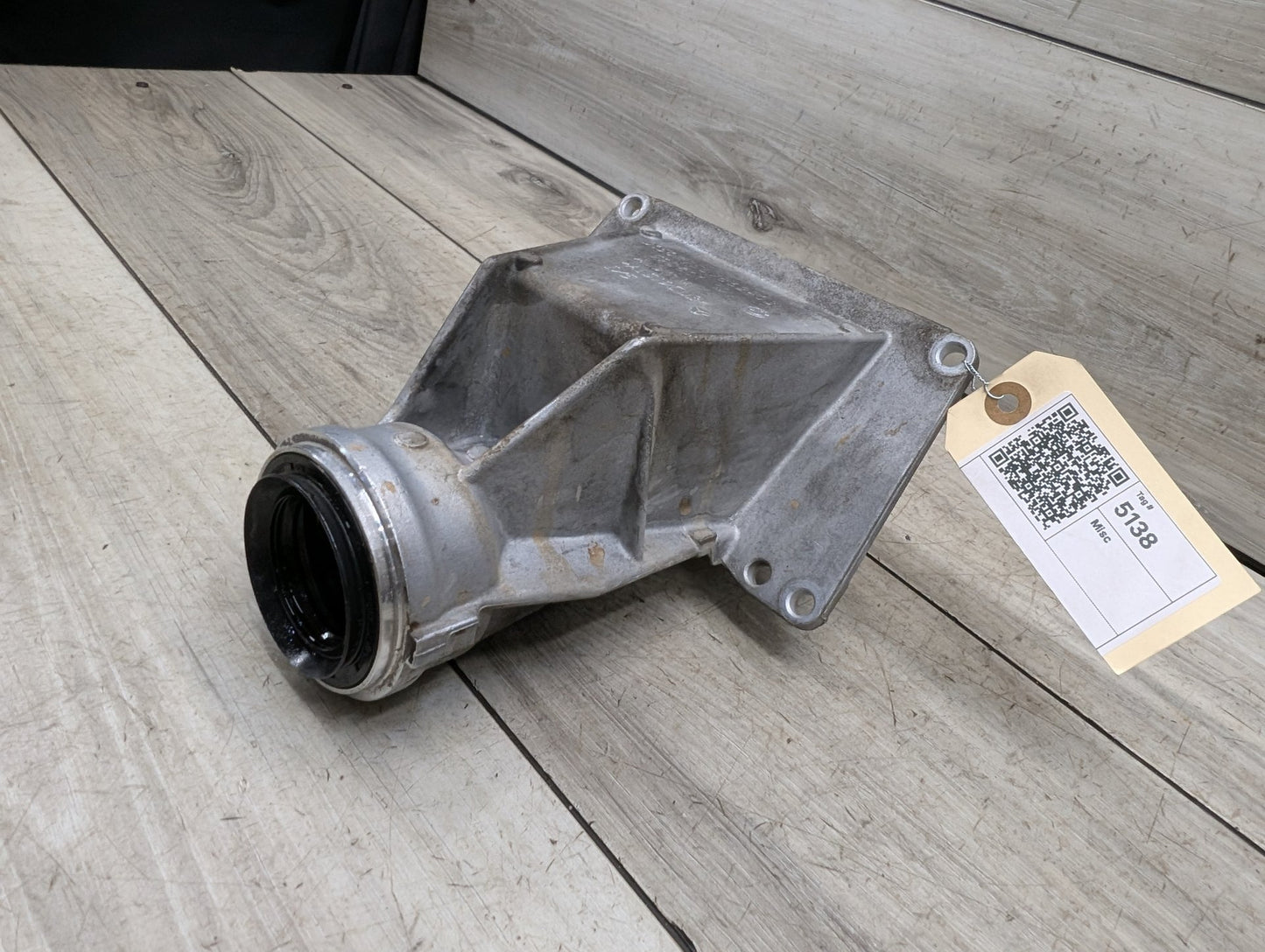 2014 - 2019 BMW 340 F34 Front Differential Axle Carrier Support Mount Bracket 7587862 B58B30M0