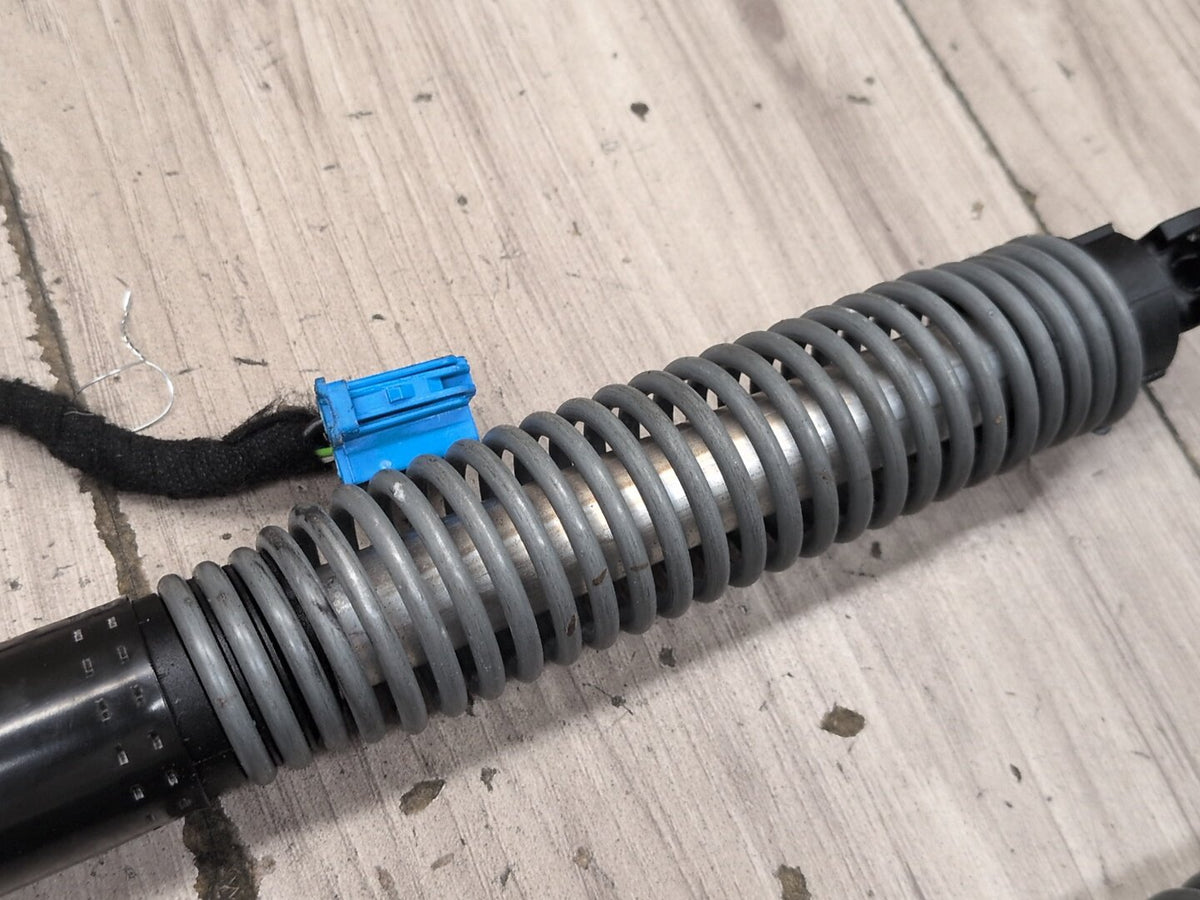 16-19 OEM BMW G12 740 750 M760 Right Passenger Electric Trunk Lid Shock Strut