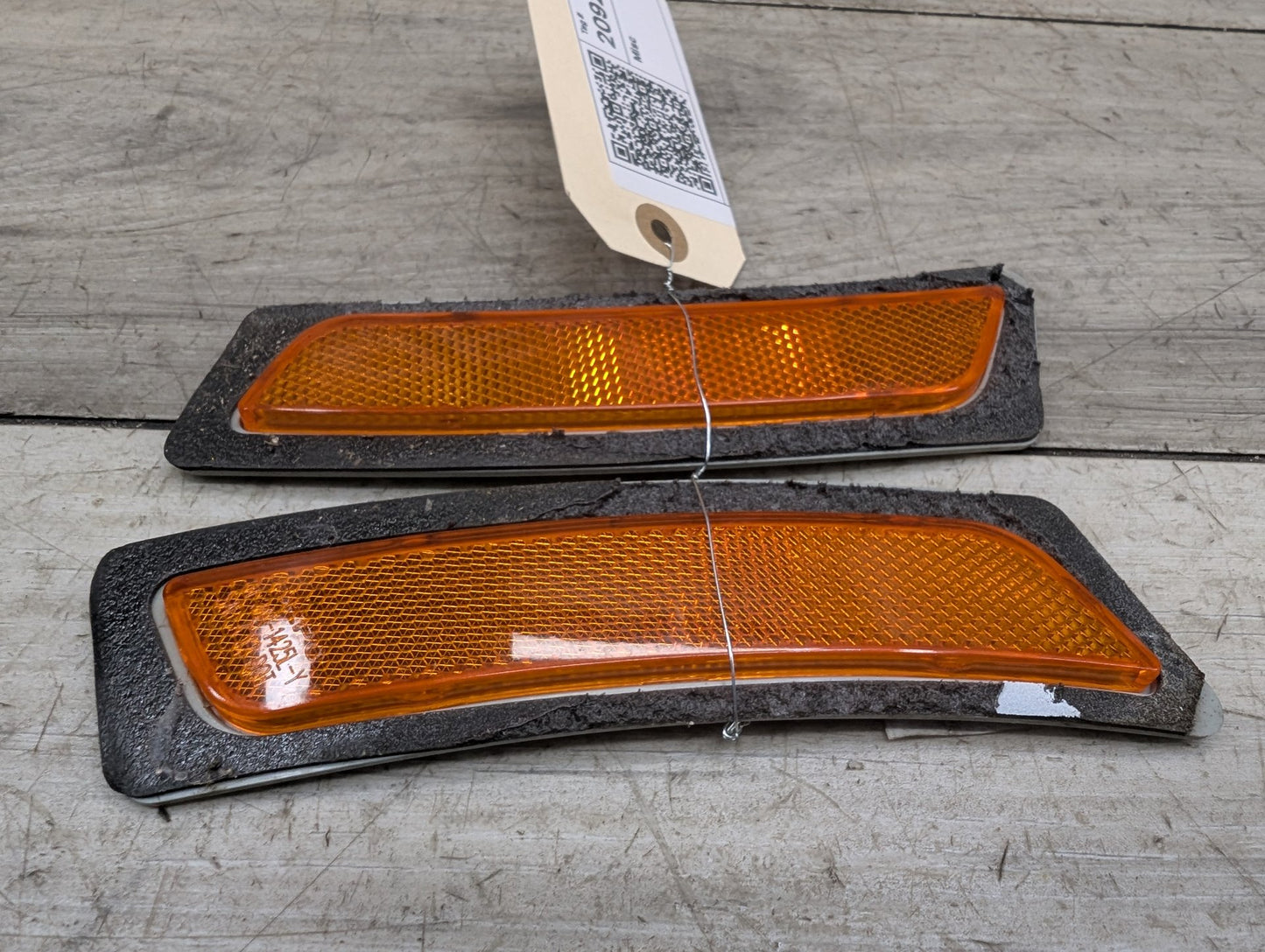 2011 - 2016 BMW 528i F10 Front Left Right Bumper Reflectors SET  N20B20O0