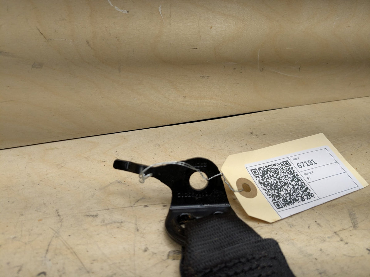17-23 OEM BMW G30 530 F90 M5 Sedan Rear Left 2nd Row Center Seat Belt Buckle