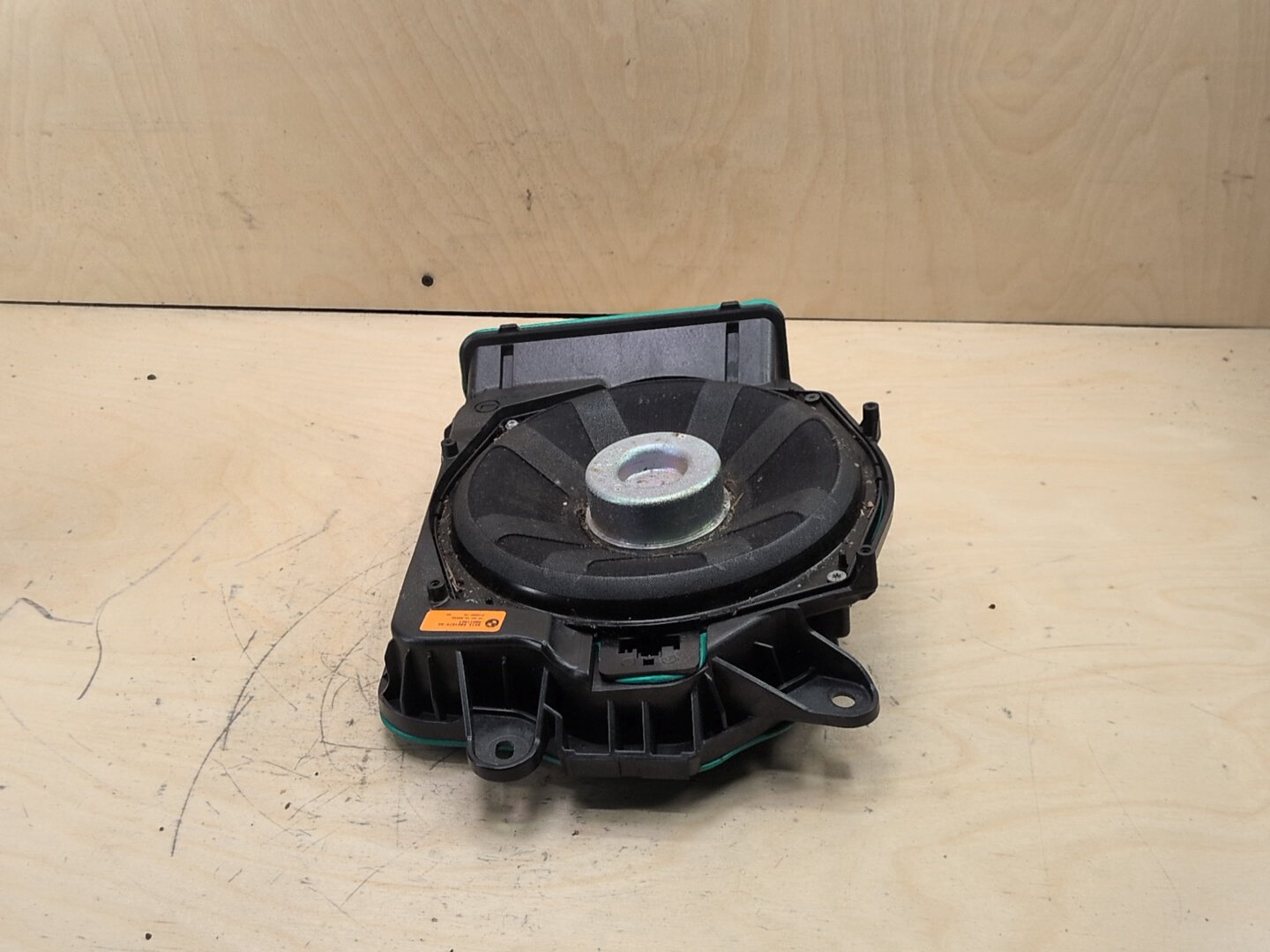 16-19 OEM BMW G30 G12 F90 Front Left Sub Subwoofer Audio Speaker Harman Kardon