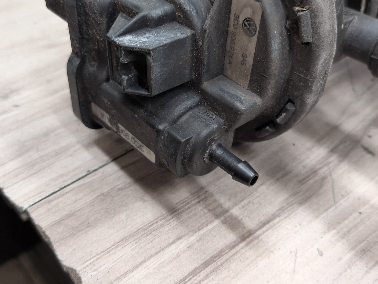 2015-2018 Audi Q3 8U Fuel Vapor Charcoal Canister 3C0201797D