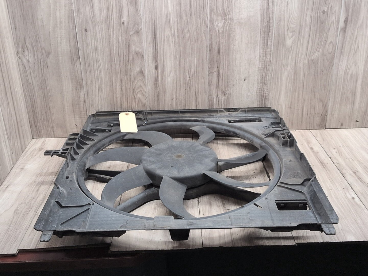2007-2013 BMW X5 E70 Radiator Fan Shroud Housing w/ Motor 7558428