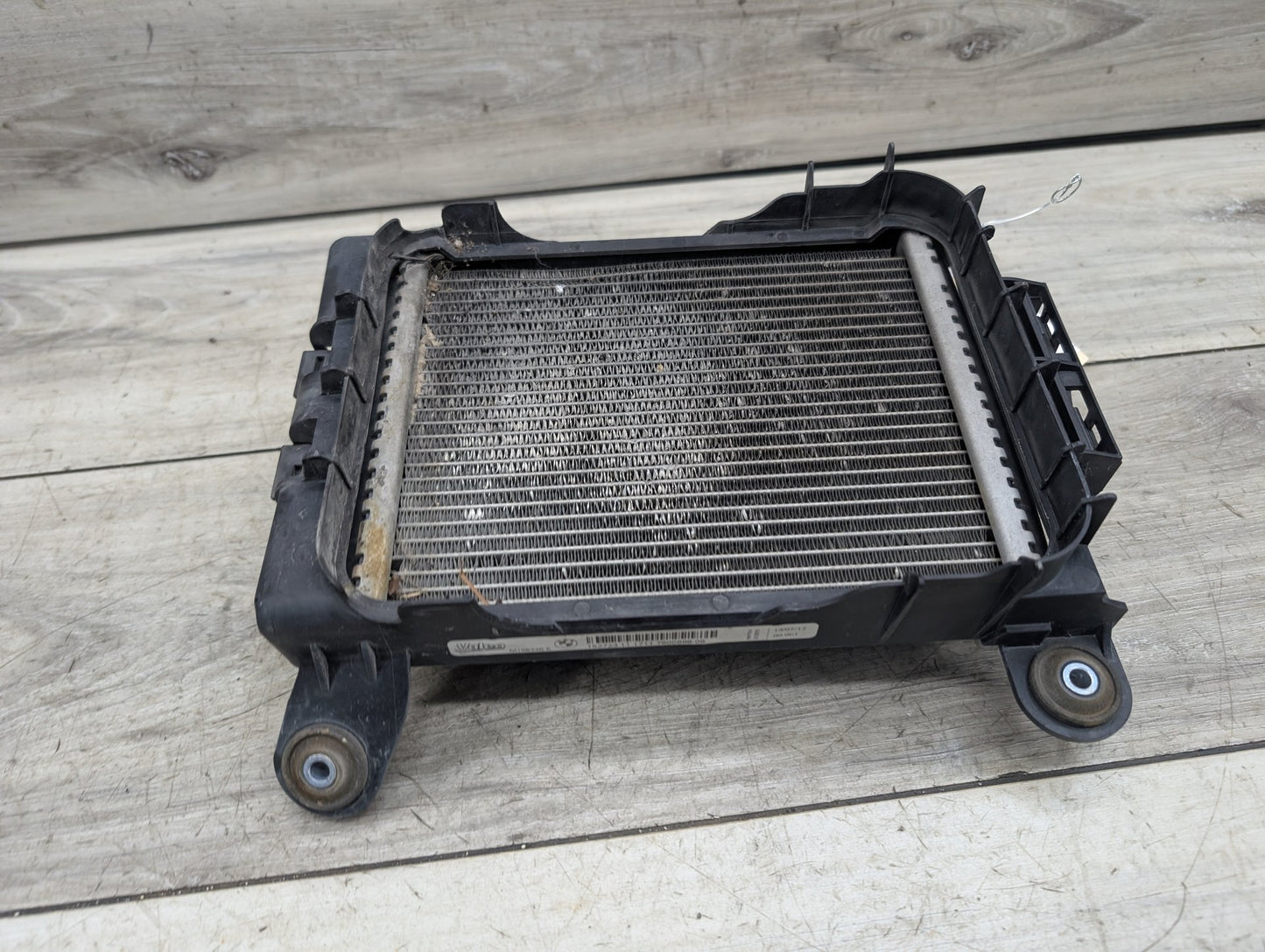 OEM BMW F22 F23 F30 F32 F33 F36 335 440 Engine Oil Auxiliary Secondary Radiator