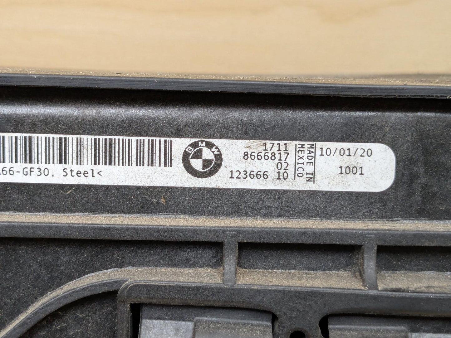 2019 - 2026 BMW 330i G20 Radiator Cooling Condenser Fan Shroud Assembly SET 8666817 B46B20O1